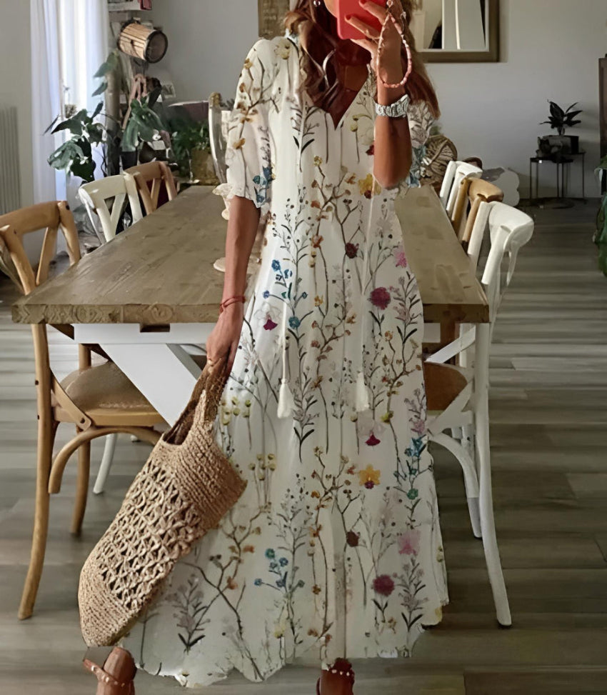 Andrea - Stylish vintage bohemian dress with V-neck and print