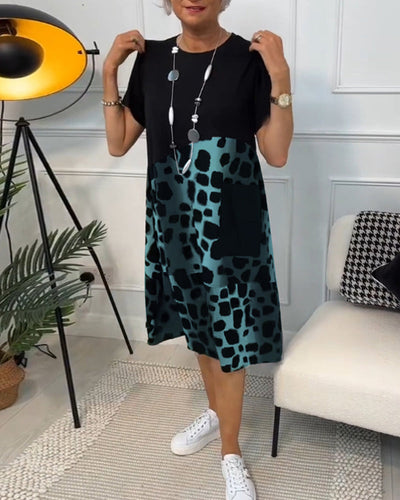 Amara | Short-sleeved, printed dress with round neckline
