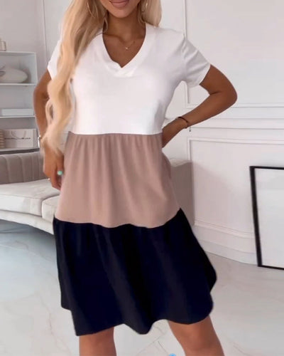 Violet | Casual dress with short sleeves and color block design