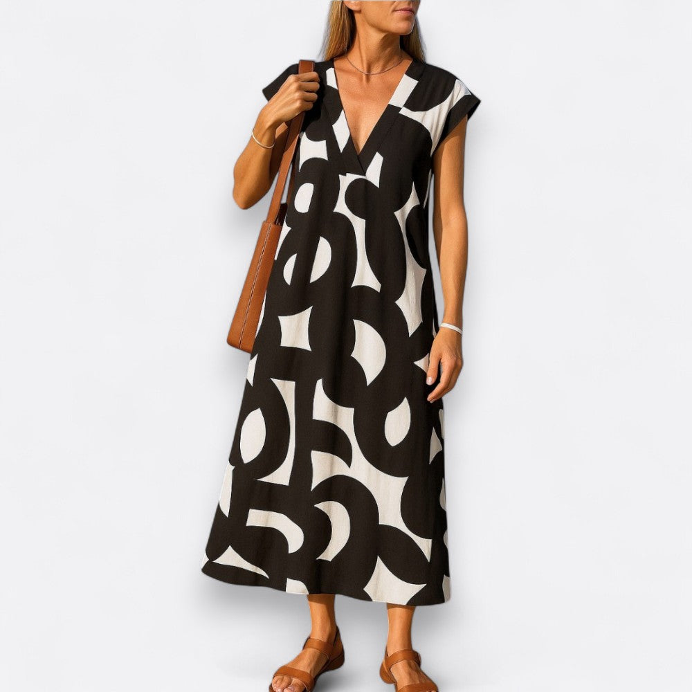 Magda | Flowing dress with V-neckline