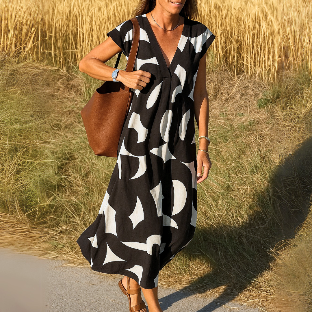 Magda | Flowing dress with V-neckline