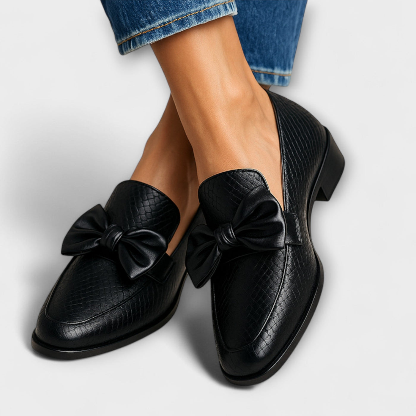 Claudia- Elegant Bow Loafers