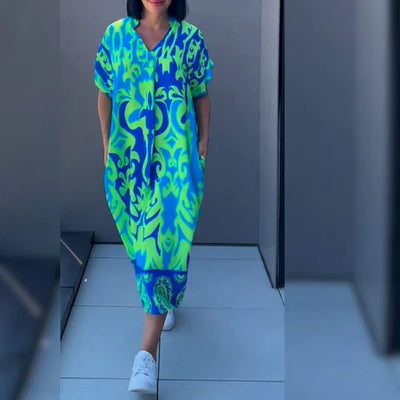 Nia | Relaxed dress with artistic print